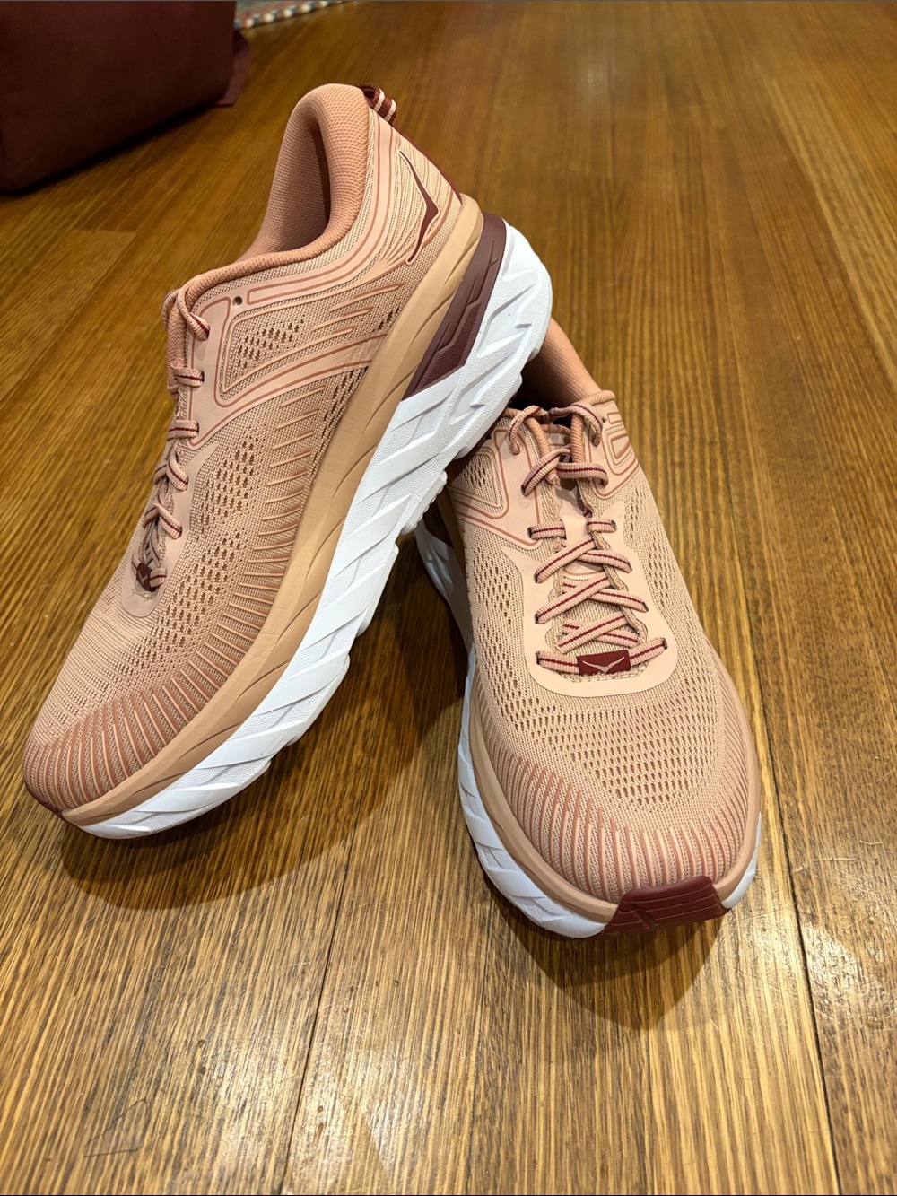 HOKA Bondi 7 Women’s Running Shoes Size 10.5 Peach/Burgundy - Picture 3 of 5